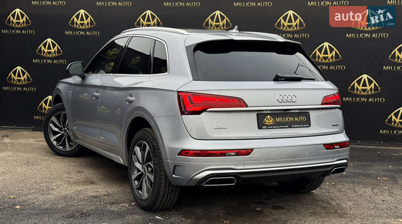 Позашляховик / Кросовер Audi Q5 2022 в Києві