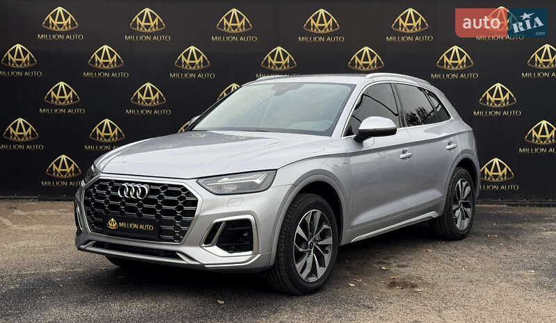 Позашляховик / Кросовер Audi Q5 2022 в Києві