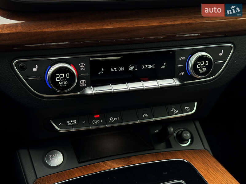 Позашляховик / Кросовер Audi Q5 2022 в Києві