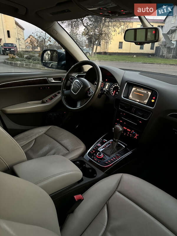 Внедорожник / Кроссовер Audi Q5 2012 в Иршаве