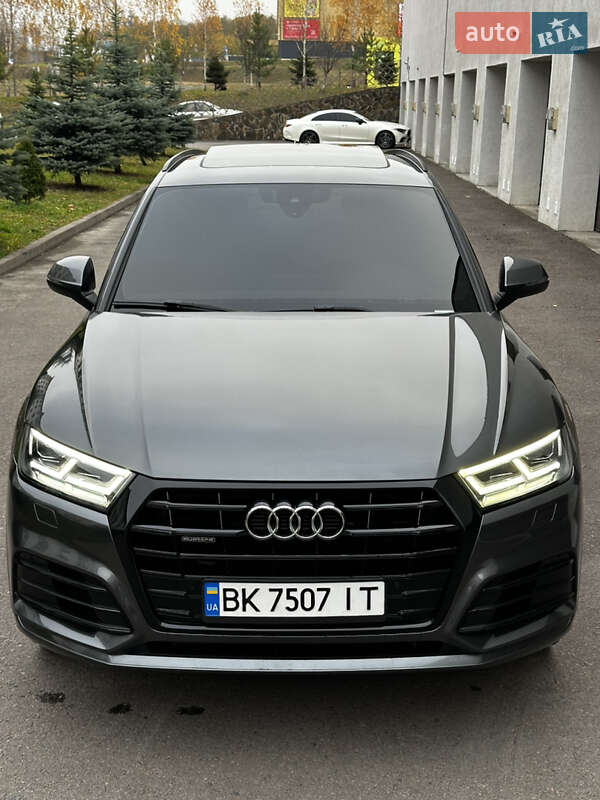 Внедорожник / Кроссовер Audi Q5 2020 в Киеве фото 5 Внедорожник / Кроссовер Audi Q5 2020 в Киеве