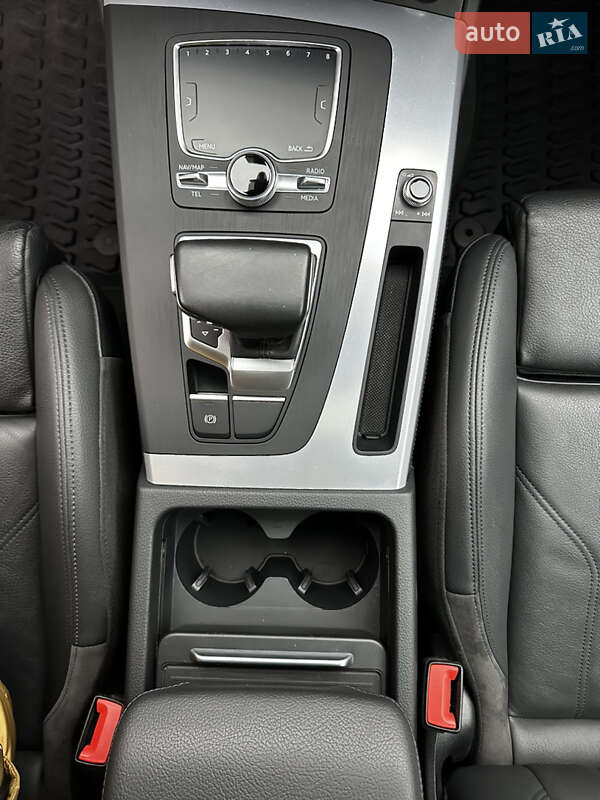 Внедорожник / Кроссовер Audi Q5 2020 в Киеве фото 45 Внедорожник / Кроссовер Audi Q5 2020 в Киеве