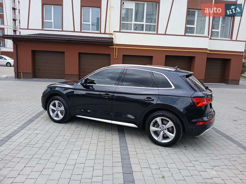 Внедорожник / Кроссовер Audi Q5 2019 в Ивано-Франковске