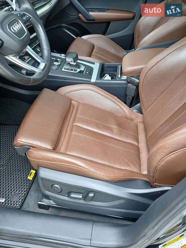 Внедорожник / Кроссовер Audi Q5 2019 в Ивано-Франковске