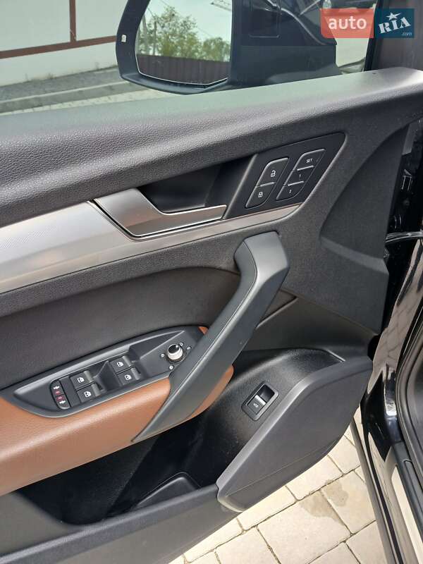 Внедорожник / Кроссовер Audi Q5 2019 в Ивано-Франковске