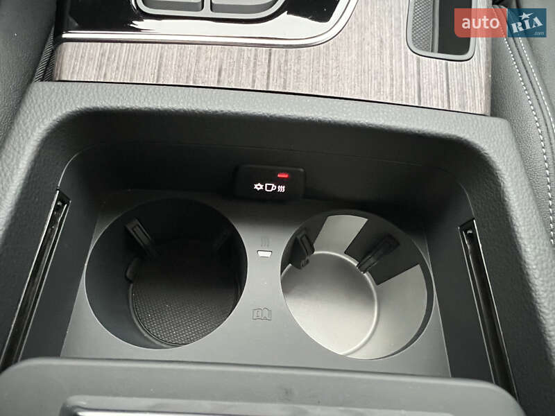 Внедорожник / Кроссовер Audi Q5 2023 в Ивано-Франковске