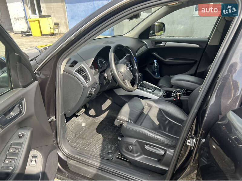 Внедорожник / Кроссовер Audi Q5 2011 в Львове фото 7 Внедорожник / Кроссовер Audi Q5 2011 в Львове