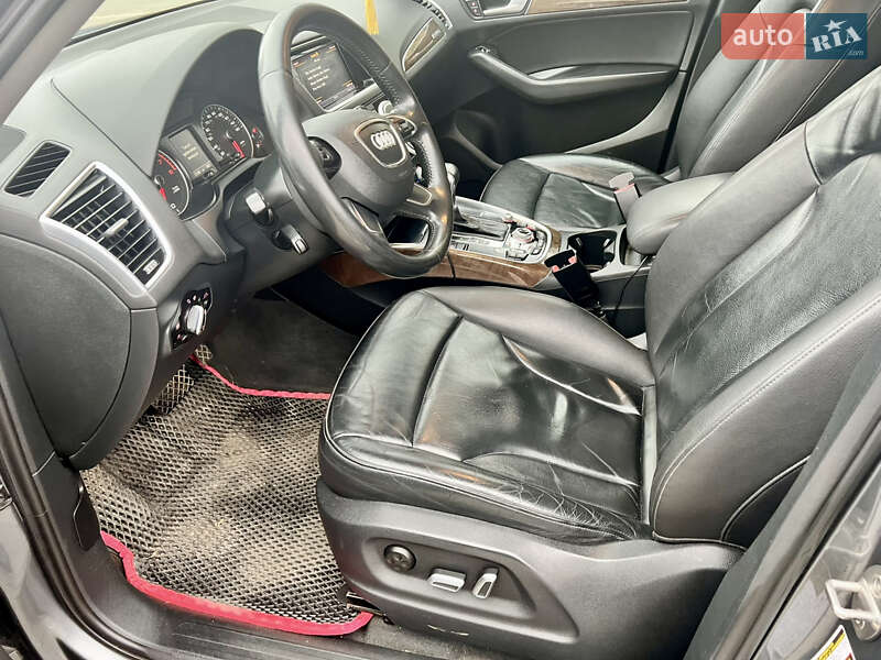 Позашляховик / Кросовер Audi Q5 2016 в Чернівцях