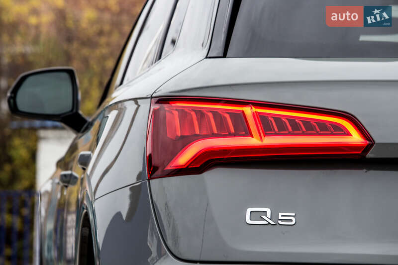 Внедорожник / Кроссовер Audi Q5 2020 в Нововолынске