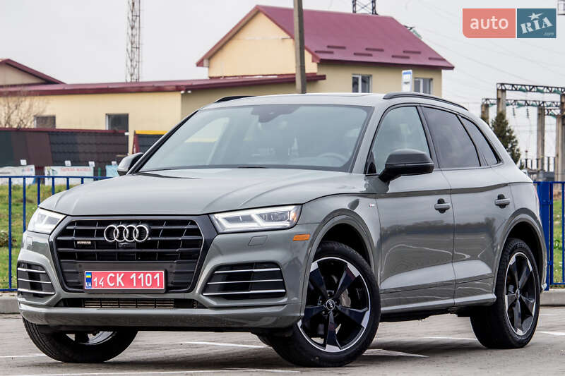 Внедорожник / Кроссовер Audi Q5 2020 в Нововолынске