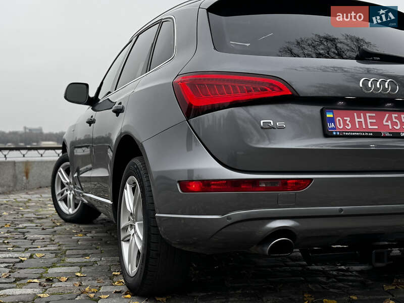 Внедорожник / Кроссовер Audi Q5 2013 в Киеве