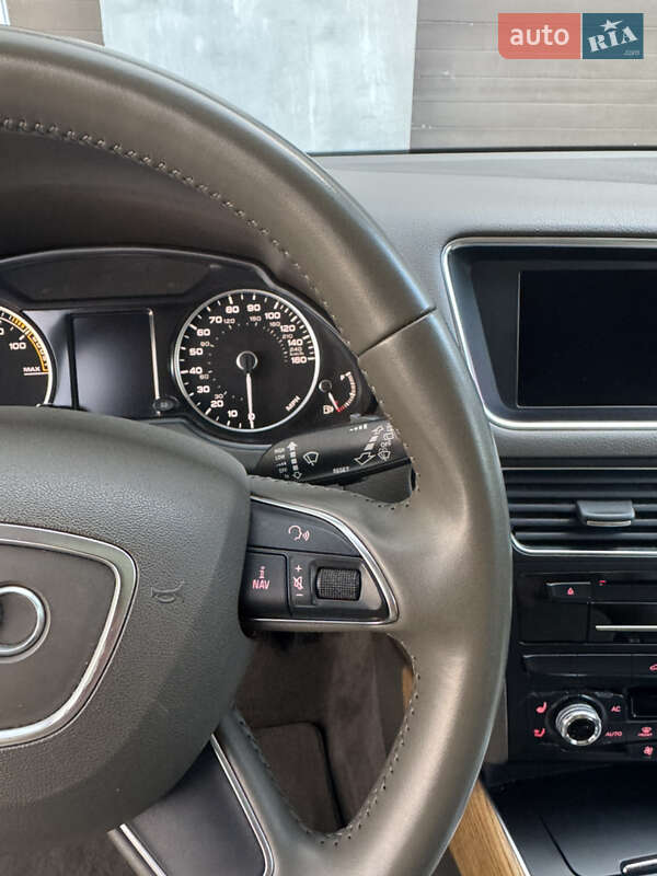 Позашляховик / Кросовер Audi Q5 2013 в Володимирі