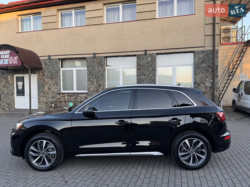 Позашляховик / Кросовер Audi Q5 2021 в Володимирі