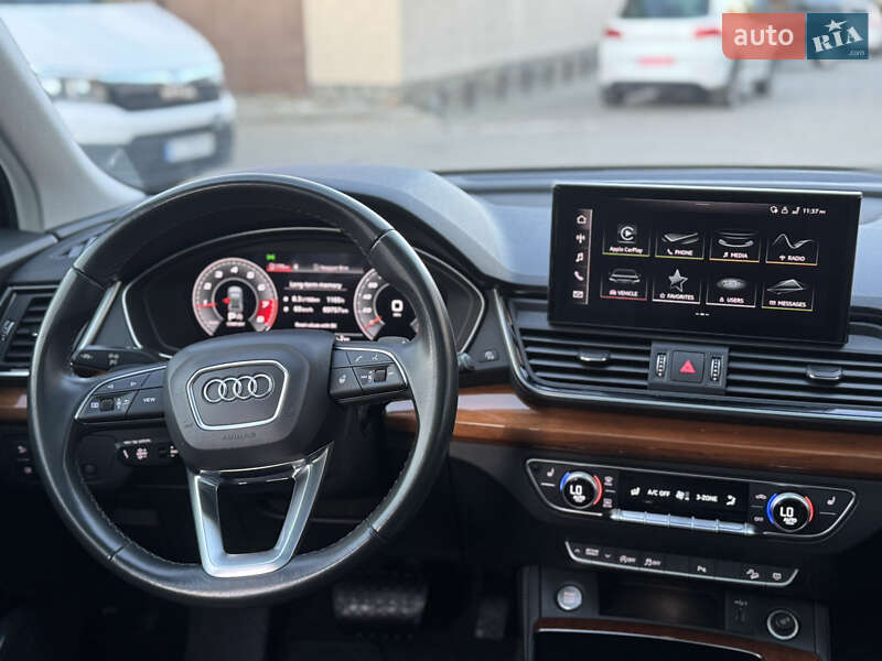 Позашляховик / Кросовер Audi Q5 2021 в Володимирі