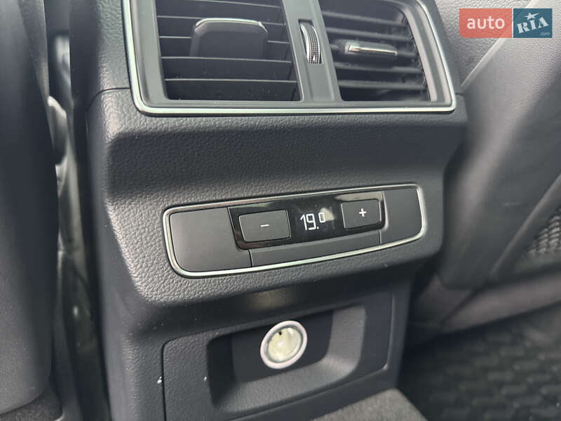 Внедорожник / Кроссовер Audi Q5 2017 в Сумах