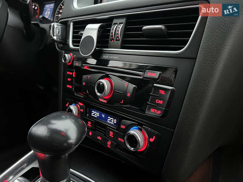 Внедорожник / Кроссовер Audi Q5 2015 в Самборе