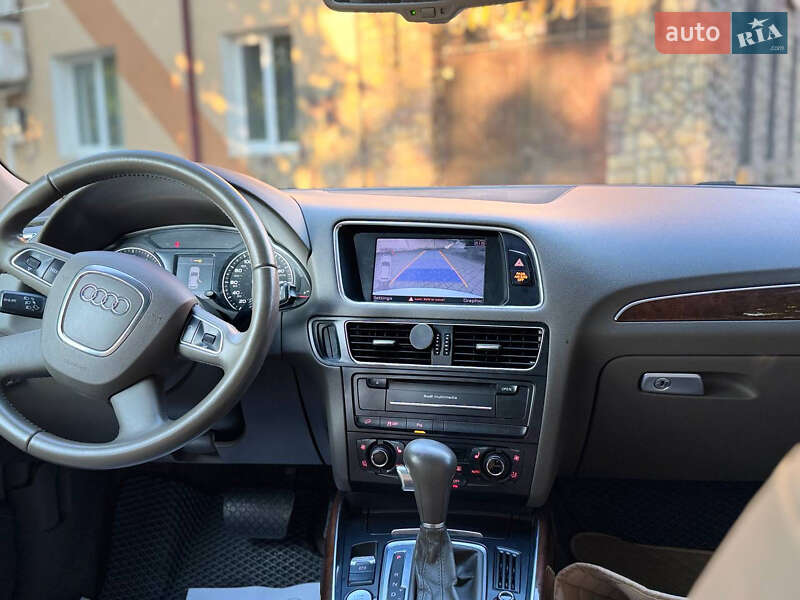 Внедорожник / Кроссовер Audi Q5 2012 в Тернополе