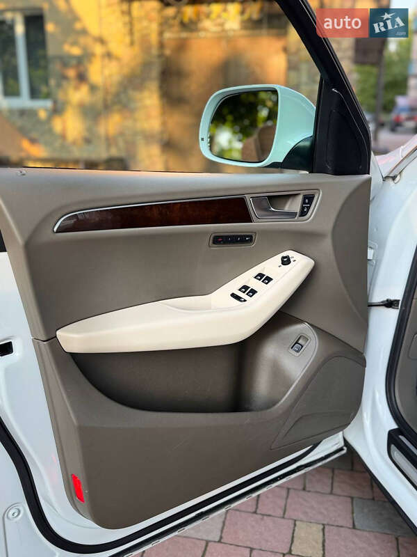 Внедорожник / Кроссовер Audi Q5 2012 в Тернополе