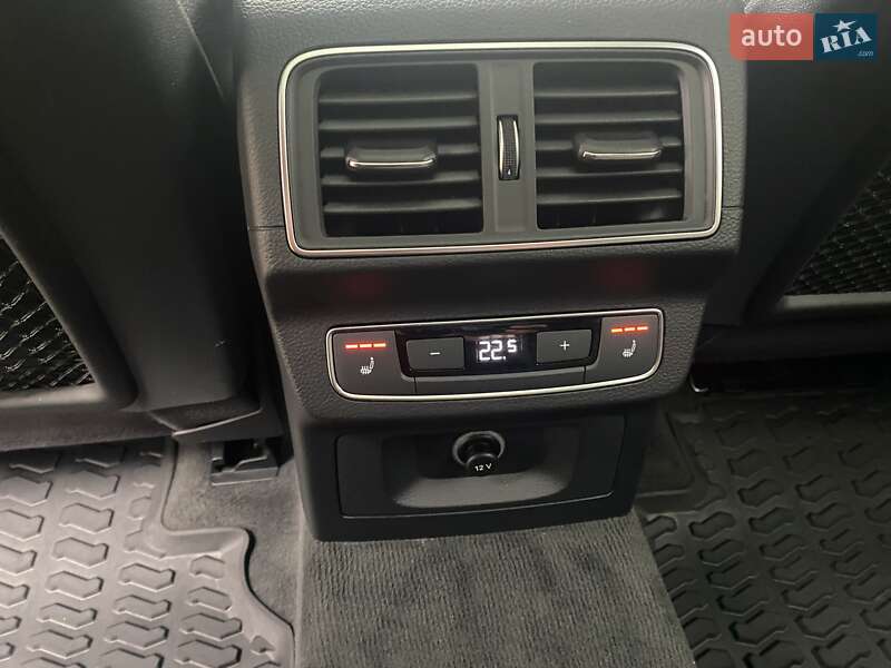 Позашляховик / Кросовер Audi Q5 2017 в Рівному