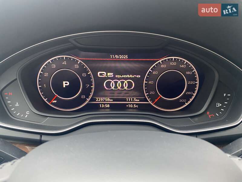 Позашляховик / Кросовер Audi Q5 2017 в Рівному