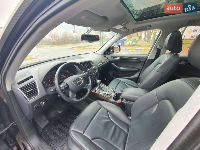 Внедорожник / Кроссовер Audi Q5 2014 в Петропавловской Борщаговке