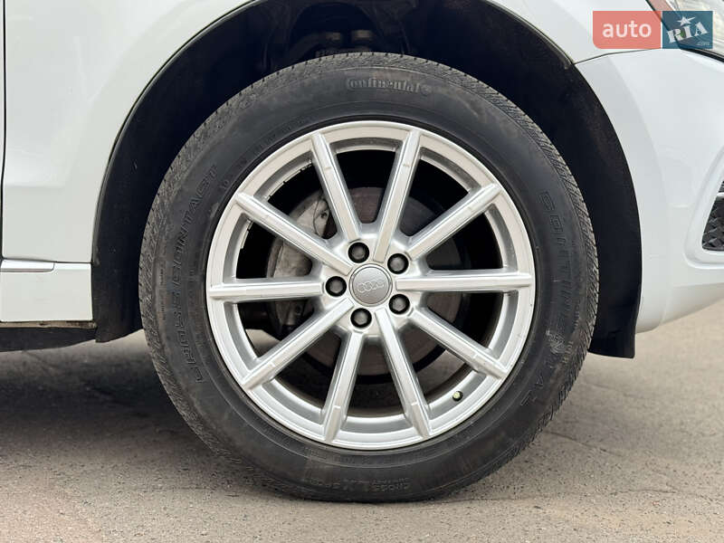 Позашляховик / Кросовер Audi Q5 2016 в Сумах