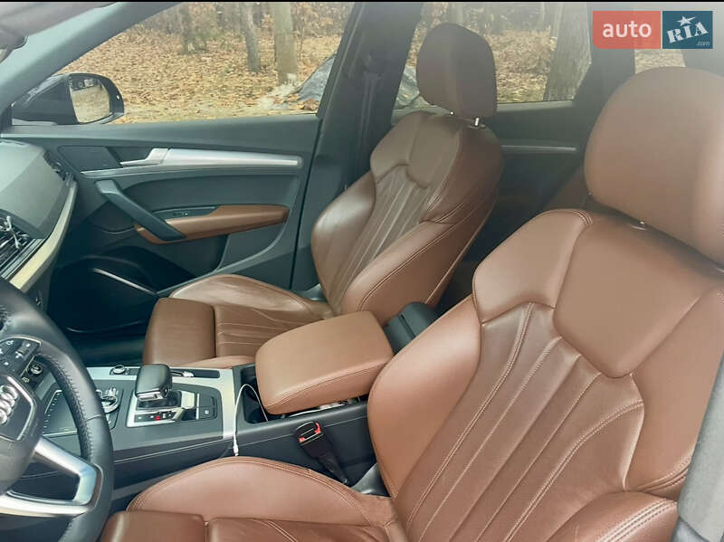 Позашляховик / Кросовер Audi Q5 2020 в Львові фото 13 Позашляховик / Кросовер Audi Q5 2020 в Львові