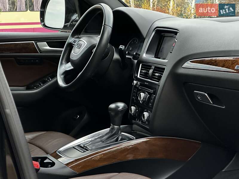 Позашляховик / Кросовер Audi Q5 2015 в Дрогобичі