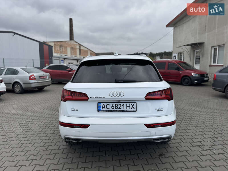 Позашляховик / Кросовер Audi Q5 2017 в Луцьку фото 6 Позашляховик / Кросовер Audi Q5 2017 в Луцьку