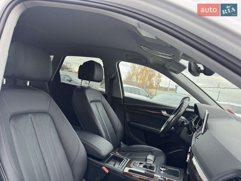 Позашляховик / Кросовер Audi Q5 2017 в Луцьку фото 26 Позашляховик / Кросовер Audi Q5 2017 в Луцьку