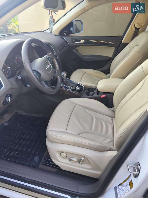 Внедорожник / Кроссовер Audi Q5 2014 в Тысменице