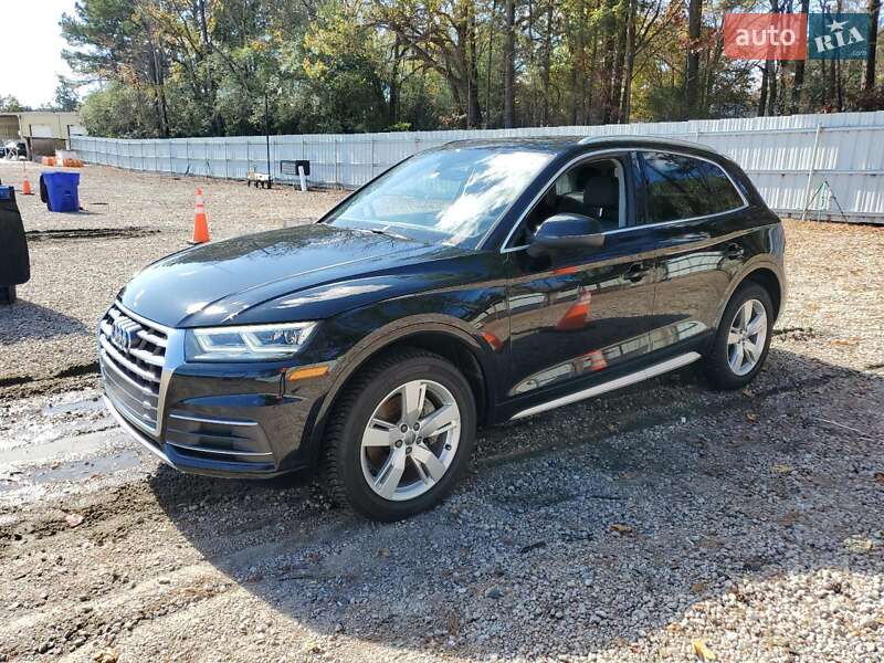 Позашляховик / Кросовер Audi Q5 2017 в Львові