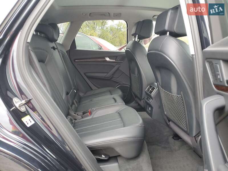 Внедорожник / Кроссовер Audi Q5 2018 в Львове