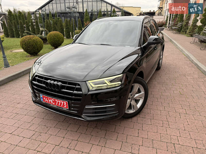 Внедорожник / Кроссовер Audi Q5 2019 в Стрые