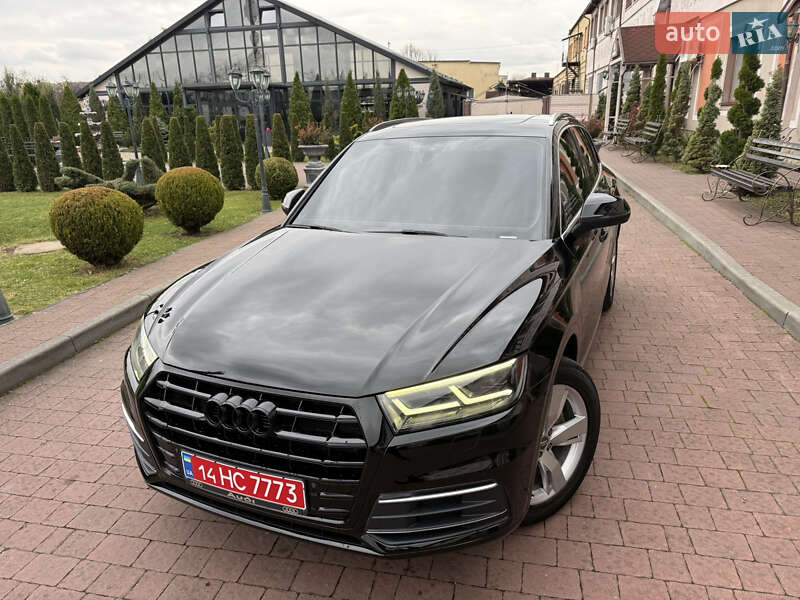Внедорожник / Кроссовер Audi Q5 2019 в Стрые