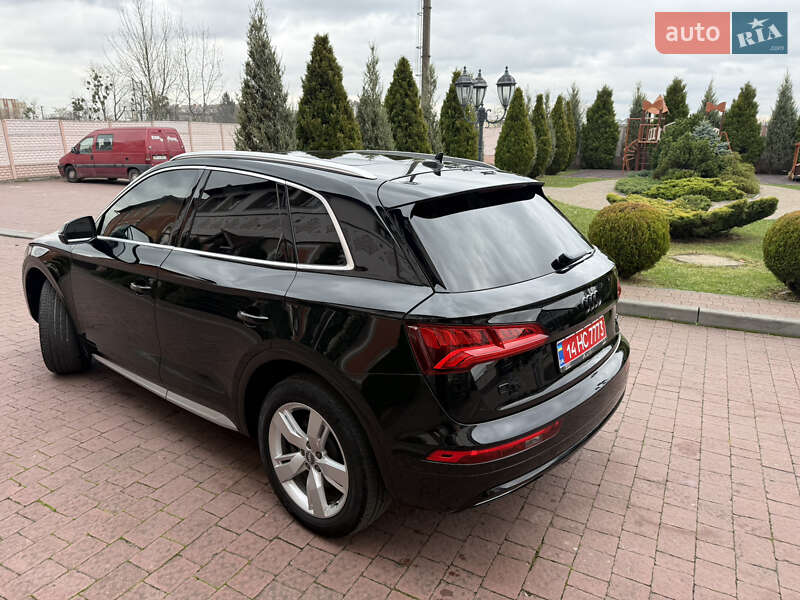 Внедорожник / Кроссовер Audi Q5 2019 в Стрые