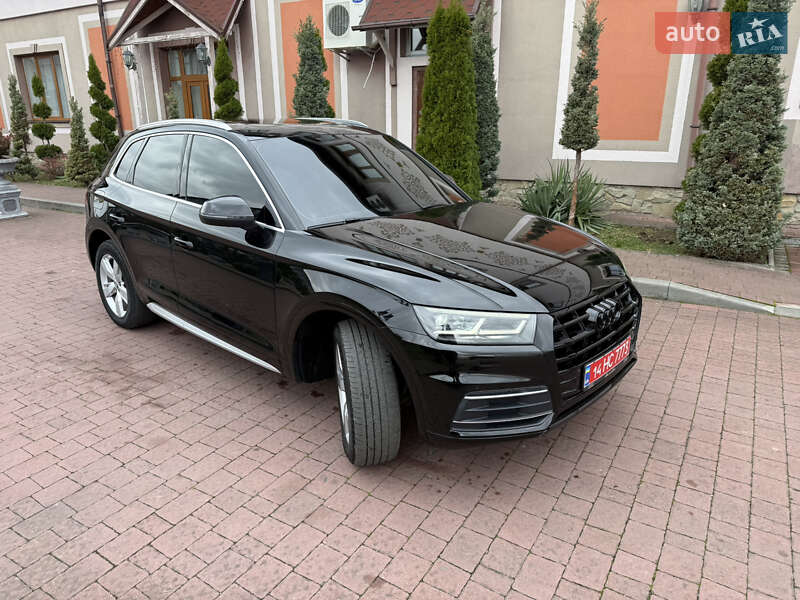 Внедорожник / Кроссовер Audi Q5 2019 в Стрые
