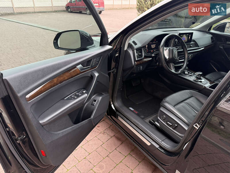 Внедорожник / Кроссовер Audi Q5 2019 в Стрые