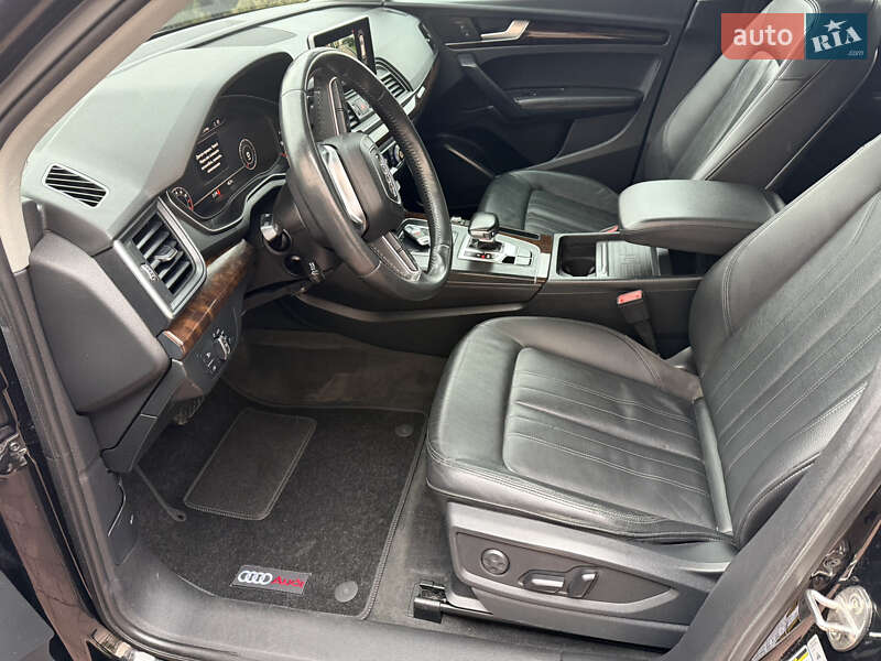 Внедорожник / Кроссовер Audi Q5 2019 в Стрые