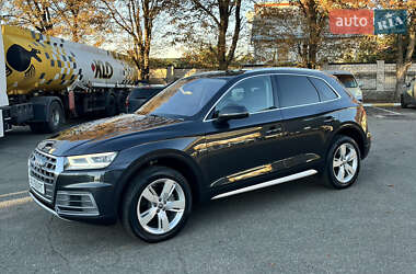 Позашляховик / Кросовер Audi Q5 2017 в Василькові