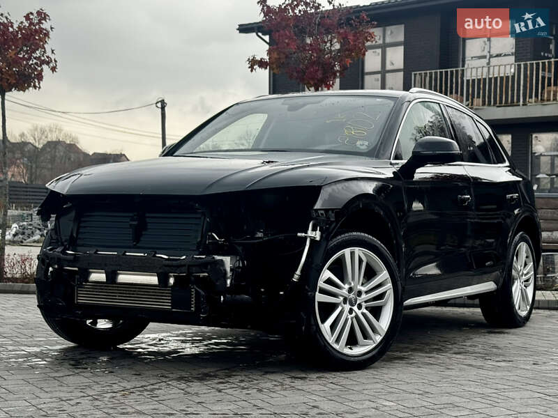 Позашляховик / Кросовер Audi Q5 2018 в Львові