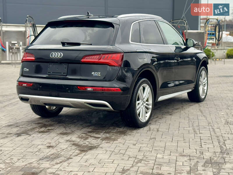 Позашляховик / Кросовер Audi Q5 2018 в Львові