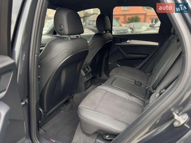 Внедорожник / Кроссовер Audi Q5 2021 в Бердичеве