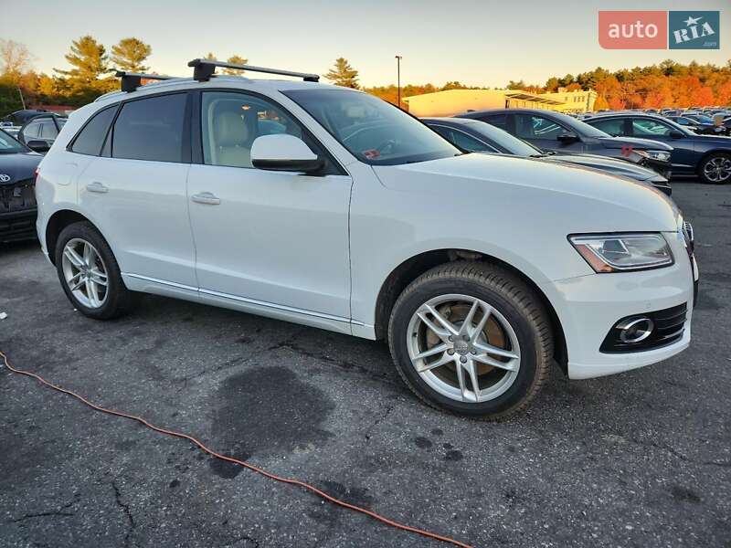 Позашляховик / Кросовер Audi Q5 2015 в Львові