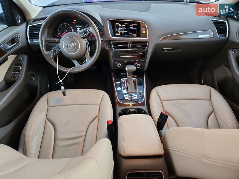 Позашляховик / Кросовер Audi Q5 2015 в Львові