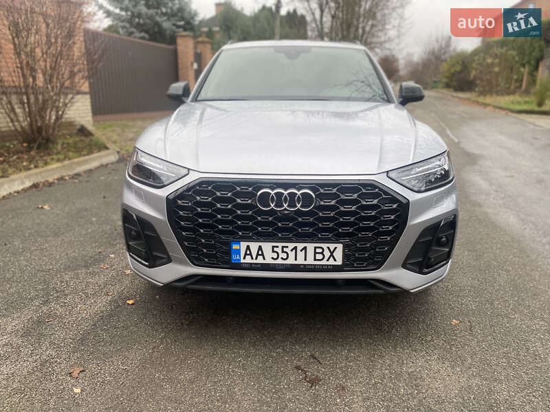 Позашляховик / Кросовер Audi Q5 2020 в Києві фото 2 Позашляховик / Кросовер Audi Q5 2020 в Києві