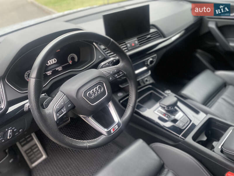 Позашляховик / Кросовер Audi Q5 2020 в Києві фото 10 Позашляховик / Кросовер Audi Q5 2020 в Києві