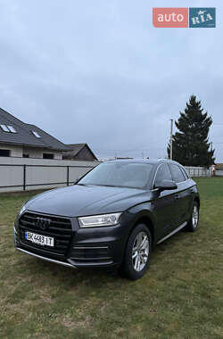 Внедорожник / Кроссовер Audi Q5 2019 в Вараше