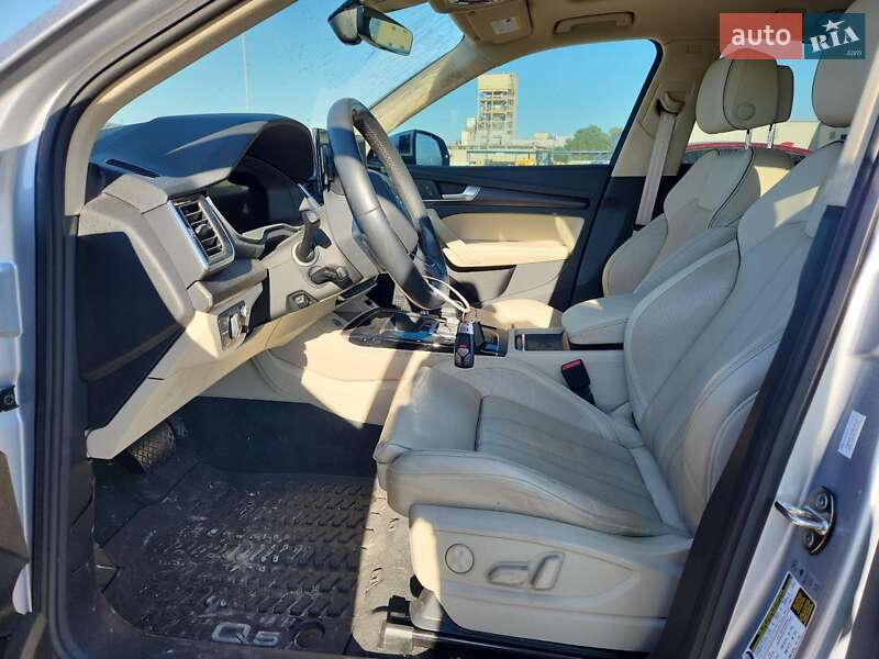 Позашляховик / Кросовер Audi Q5 2021 в Вінниці