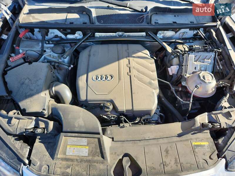 Позашляховик / Кросовер Audi Q5 2021 в Вінниці